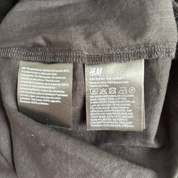 NWOT! H&M Flutter Sleeve Dress with Eyelet Embroidery in Black - S - Picture 6 of 6